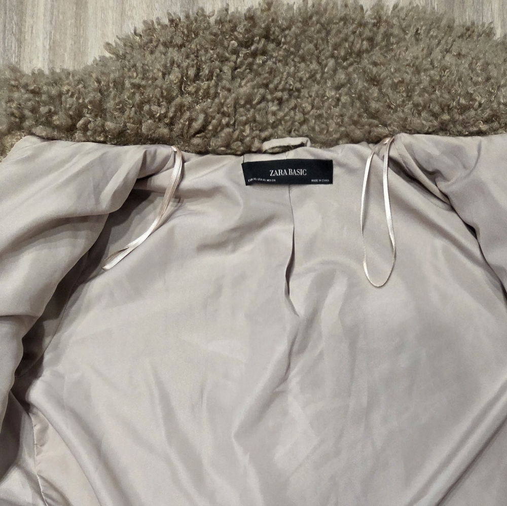 Zara Women's Cozy Tan Teddy Jacket - Picture 4 of 10